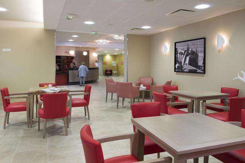Domitys Le Carrousel Aparthotel Кабур Екстериор снимка