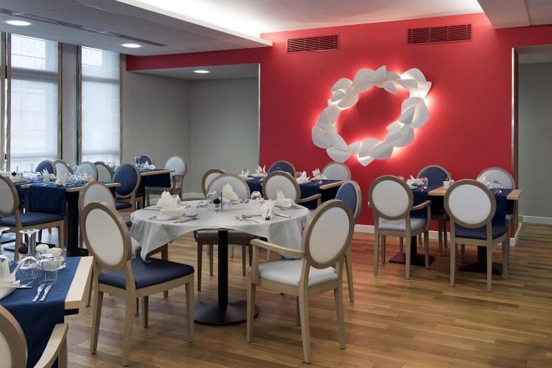 Domitys Le Carrousel Aparthotel Кабур Екстериор снимка
